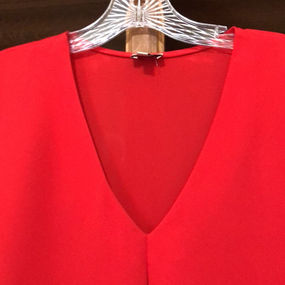 Ladies Red Top - Picture 3 of 9